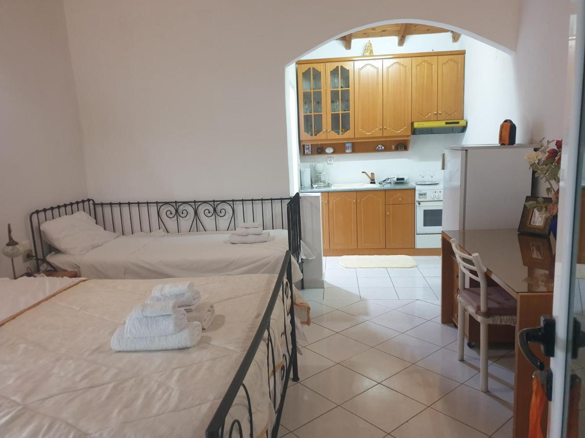 Rosemary House Guest House Саранде Екстериор снимка