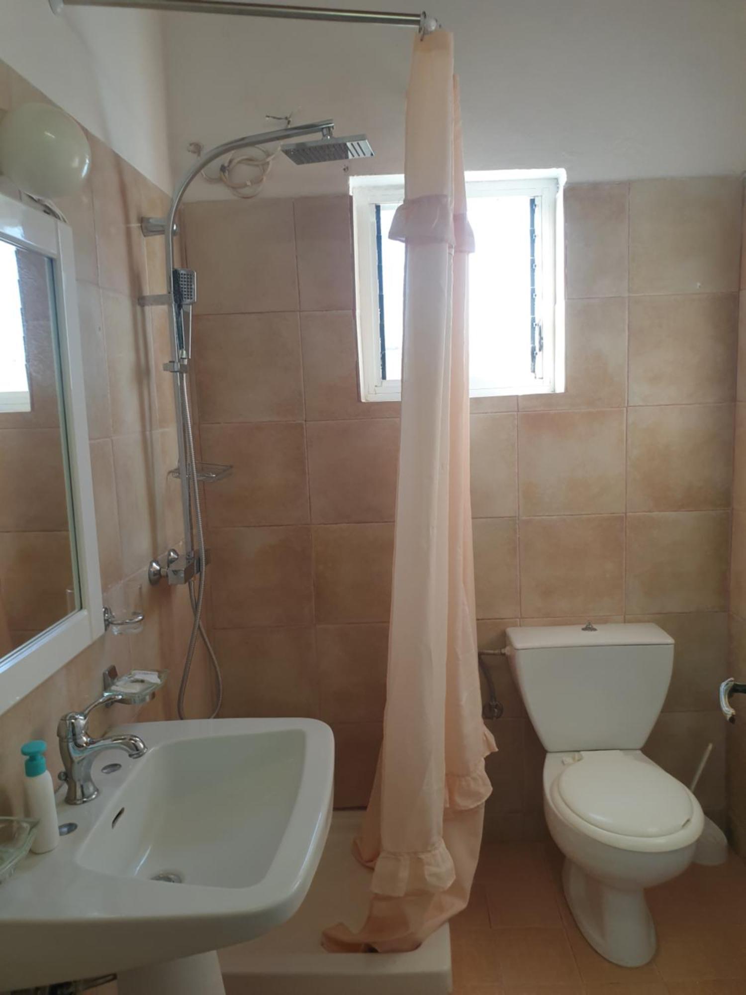 Rosemary House Guest House Саранде Стая снимка